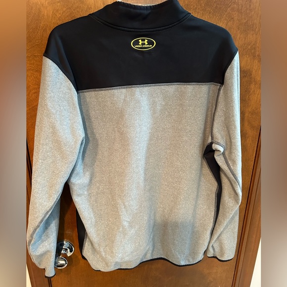 Men’s large under armour 1/4 zip - Picture 2 of 3